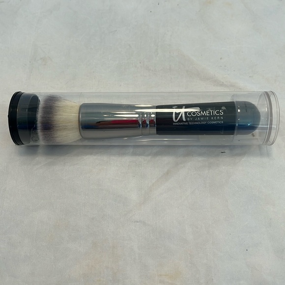 IT Cosmetics by Jamie Kern Contour brush - Picture 1 of 7